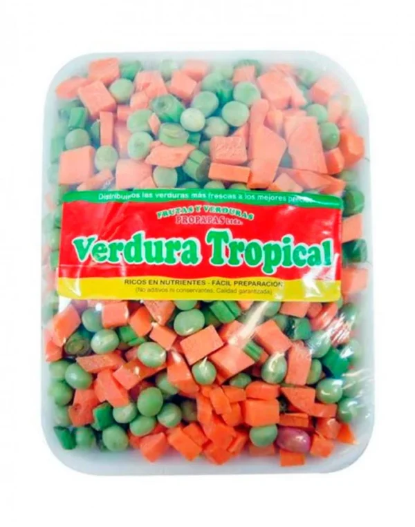 Picado de verduras tropical